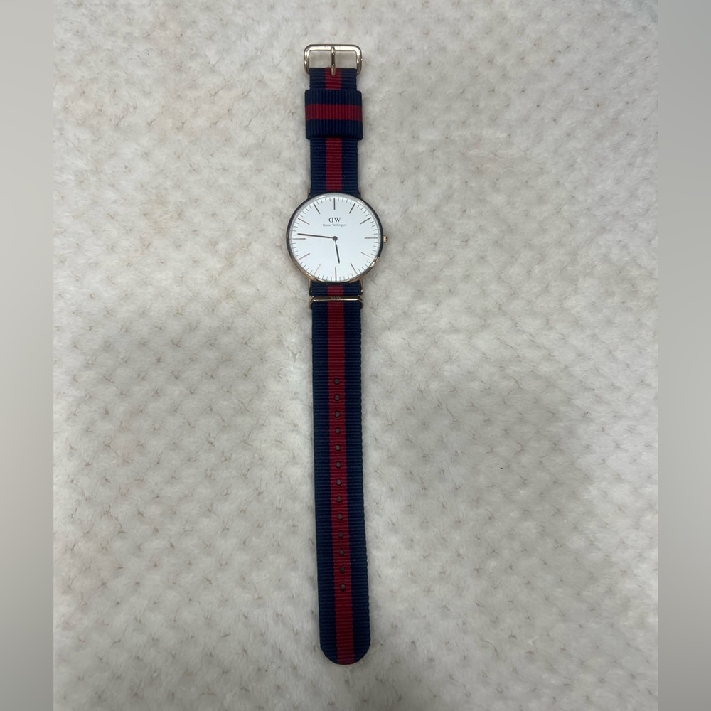 DANIEL WELLINGTON WATCH